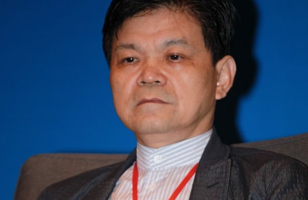 崔根良：企业不向智能化生产迈进就要落后