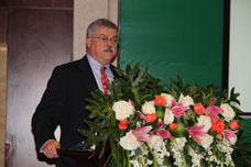 MIT城市规划及运筹学教授乔瑟夫&middot;弗里亚