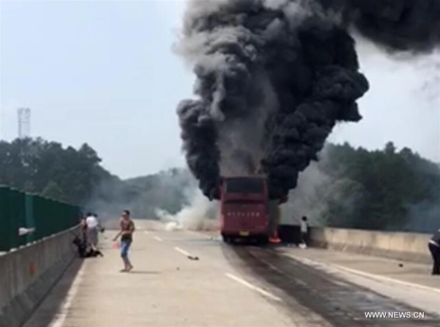 CHINA-HUNAN-PASSENGER BUS-FIRE (CN)