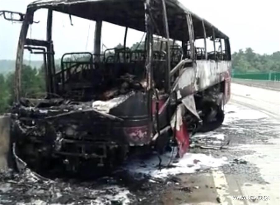 CHINA-HUNAN-PASSENGER BUS-FIRE (CN)
