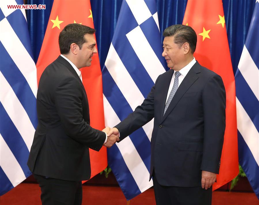 Chinese President Xi Jinping (R) meets with Greek Prime Minister Alexis Tsipras in Beijing, capital of China, July 5, 2016. (Xinhua/Ma Zhancheng)