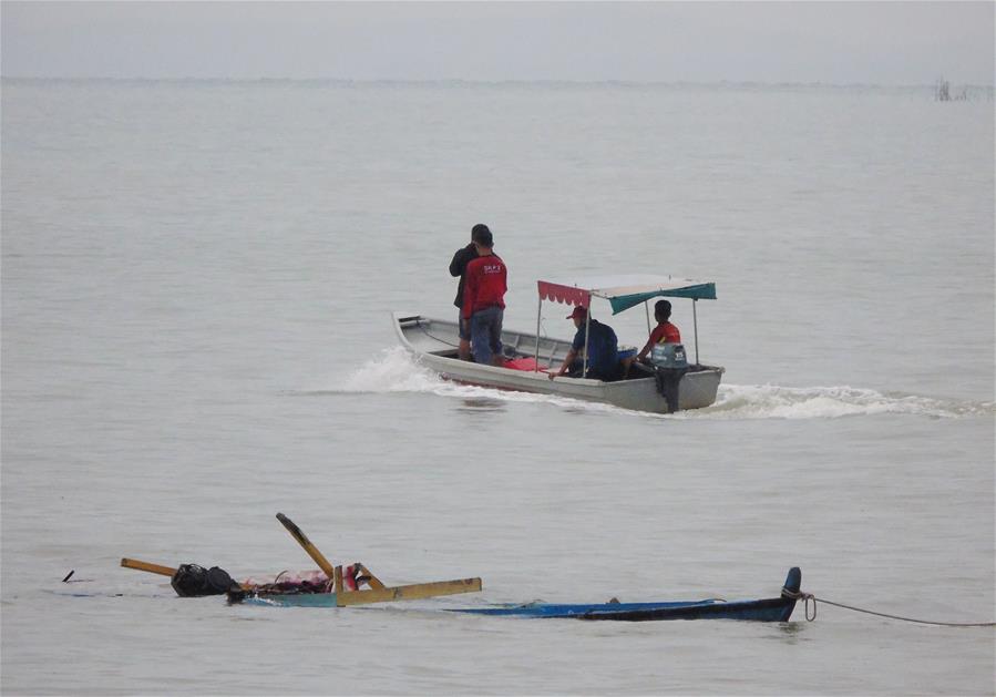 INDONESIA-TANJUNG PINANG-BOAT CAPSIZAL