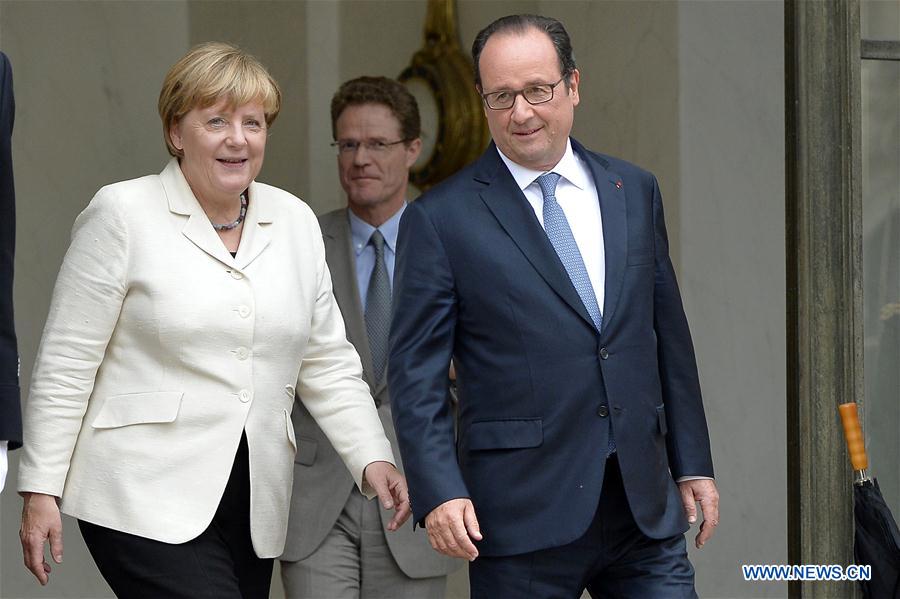 FRANCE-PARIS-HOLLANDE-MERKEL-MEETING