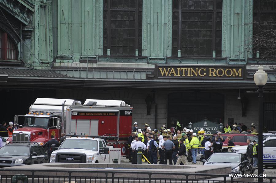 U.S.-NEW JERSEY-TRAIN CRASH