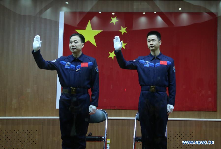 (SHENZHOU-11)CHINA-SHENZHOU-11-ASTRONAUTS (CN)