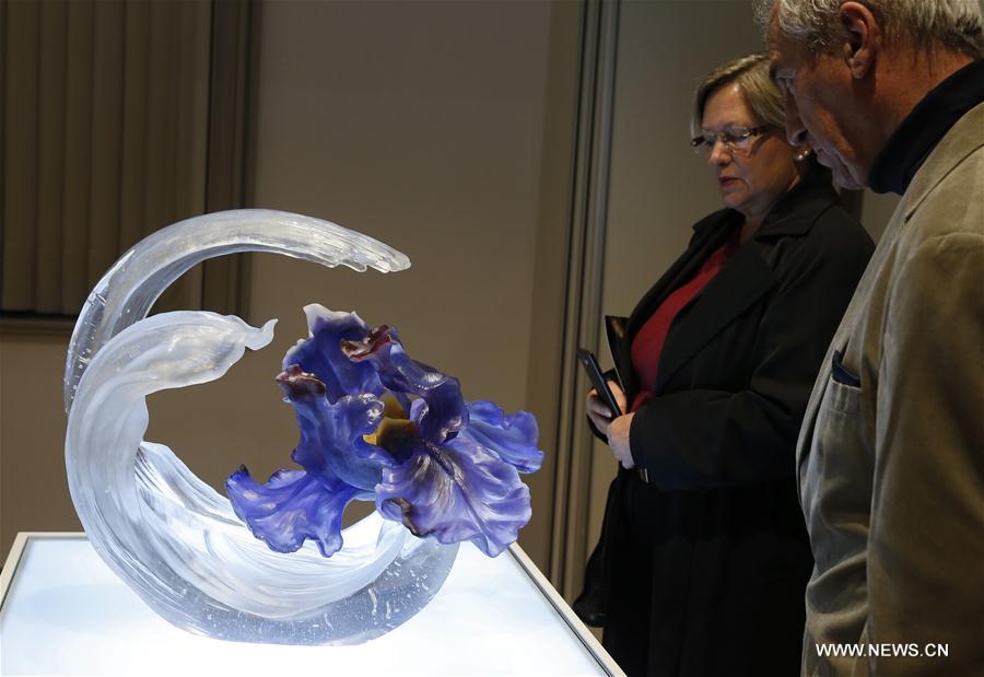 BELGIUM-BRUSSELS-CHINA-GLASS ART