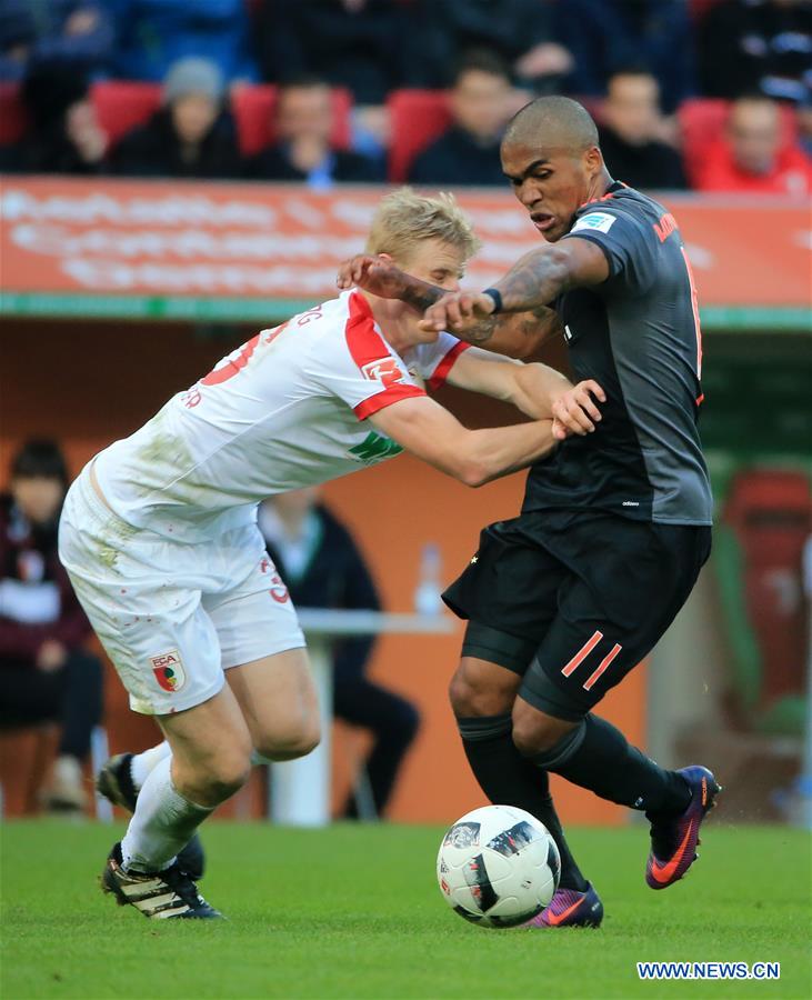 (SP)GERMANY-AUGSBURG-SOCCER-GERMAN BUNDESLIGA SOCCER MATCH