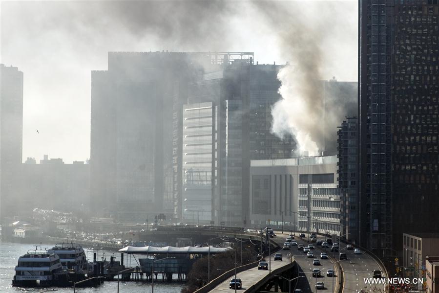 U.S.-NEW YORK-MANHATTAN-FIRE