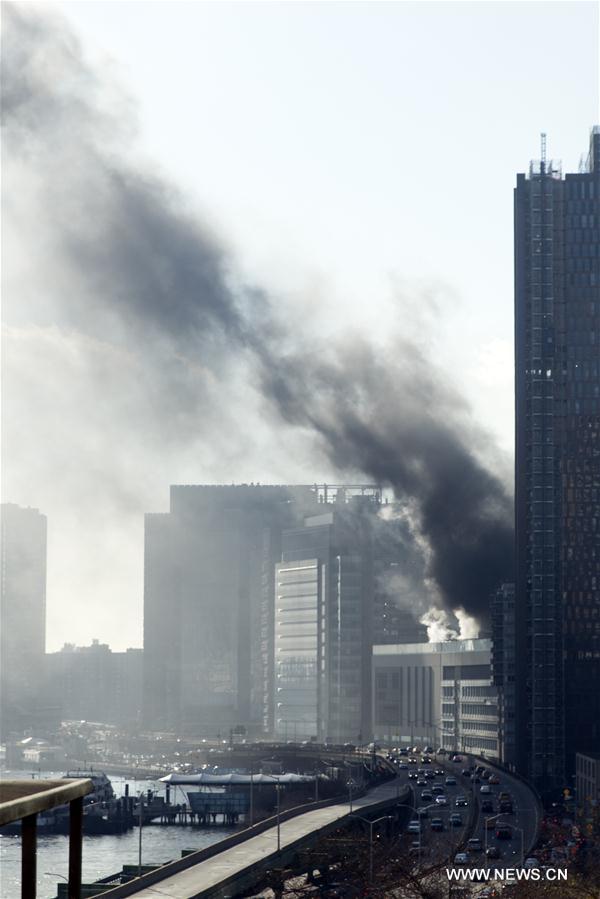 U.S.-NEW YORK-MANHATTAN-FIRE