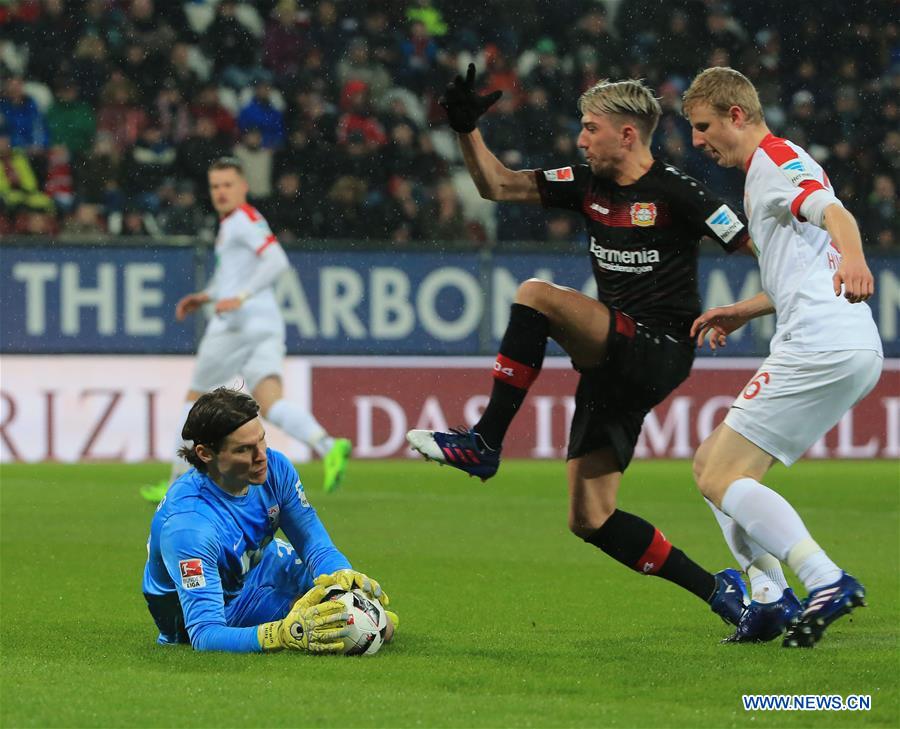 (SP)GERMANY-AUGSBURG-SOCCER-BUNDESLIGA