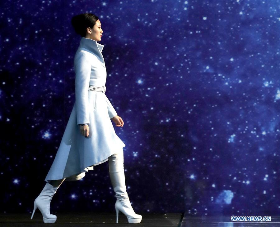 CHINA-BEIJING-FASHION WEEK (CN)