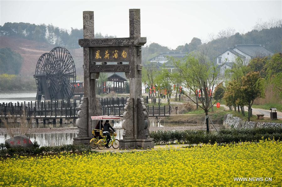 CHINA-ANHUI-VILLAGE-SCENERY (CN)