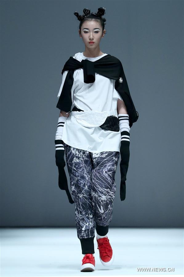 CHINA-BEIJING-FASHION WEEK(CN)