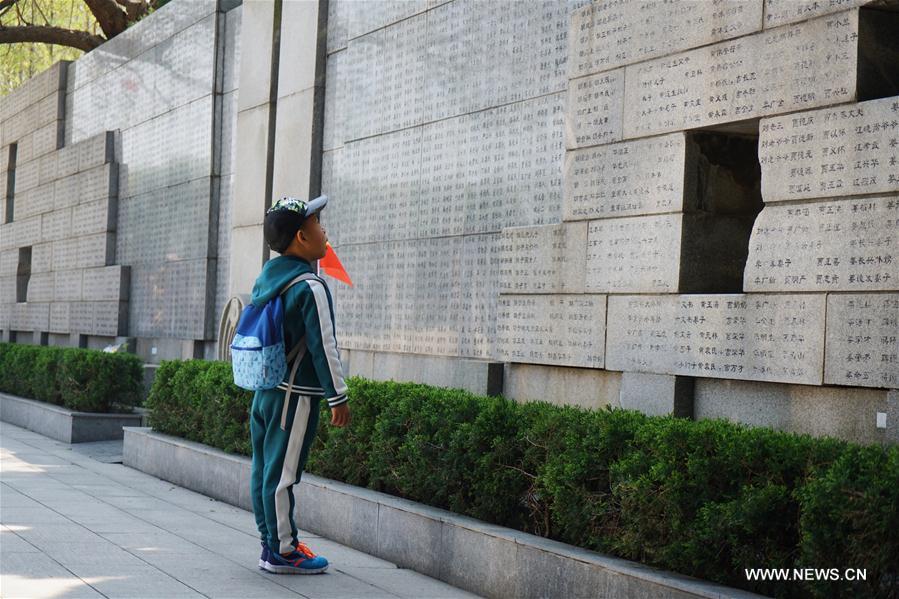 CHIN-NANJING-QINGMING HOLIDAY-NANJING MASSACRE VICTIMS (CN)