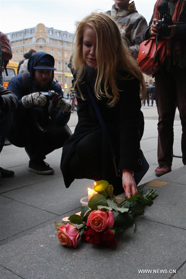 RUSSIA-ST. PETERSBURG-SUBWAY-EXPLOSION-MOURNING