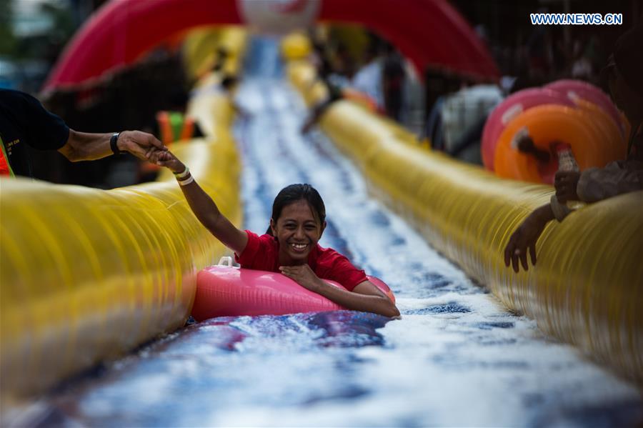 INDONESIA-JAKARTA-KIDS-INFLATABLE SLIDE WATER