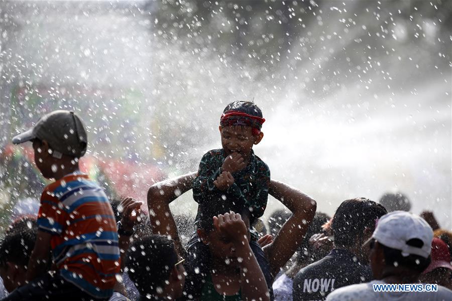 MYANMAR-YANGON-TRADITIONAL WATER FESTIVAL