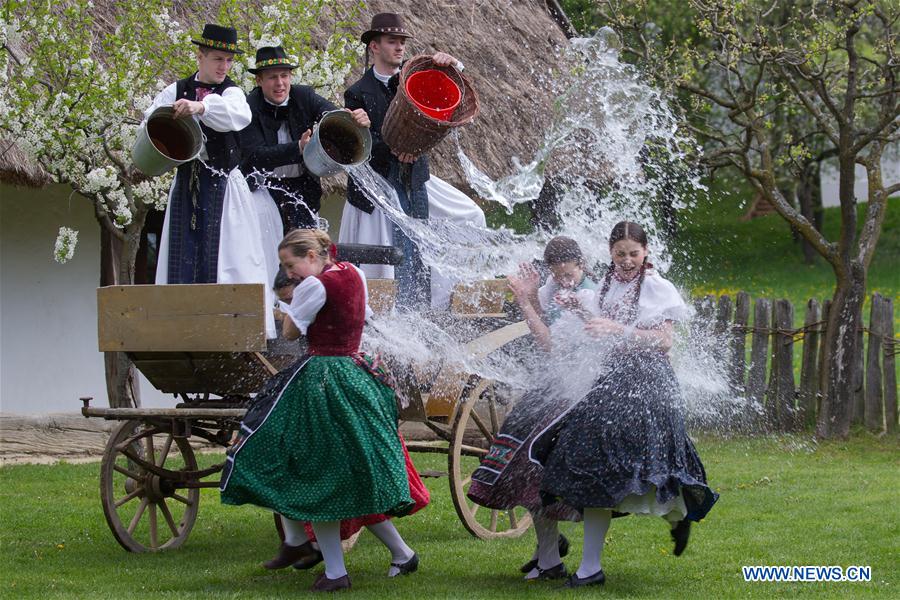 HUNGARY-SZENNA-EASTER-CELEBRATION