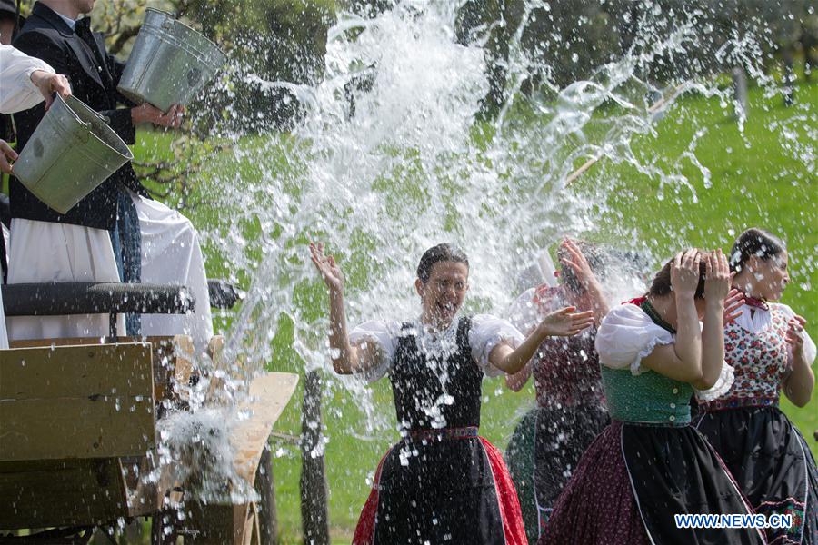 HUNGARY-SZENNA-EASTER-CELEBRATION