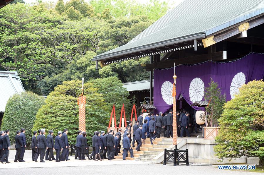 JAPAN-TOKYO-YASUKUNI SHRINE-LAWMAKERS-VISIT