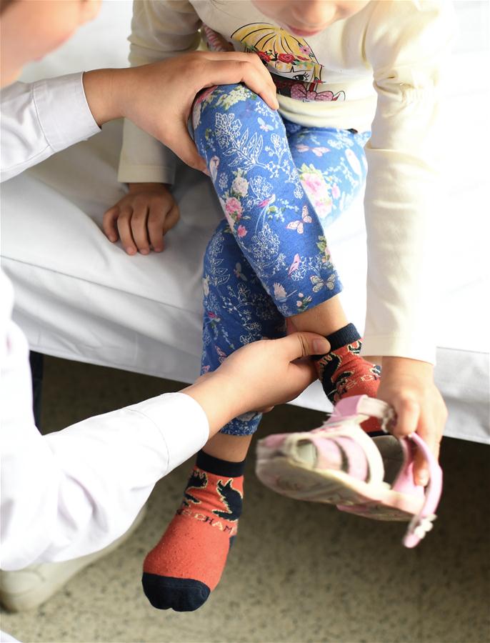 CHINA-XINJIANG-FOREIGN PATIENT-TRADITIONAL CHINESE MEDICINE (CN)