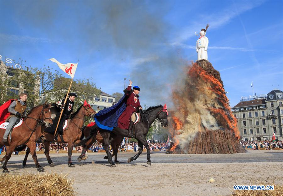 SWITZERLAND-ZURICH-TRADITION-SECHSELAEUTEN