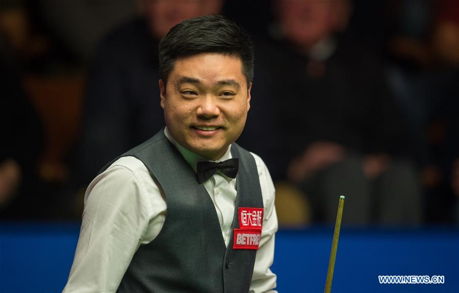 (SP)BRITAIN-SHEFFIELD-SNOOKER-WORLD CHAMPIONSHIP-SEMIFINAL-DING VS SELBY