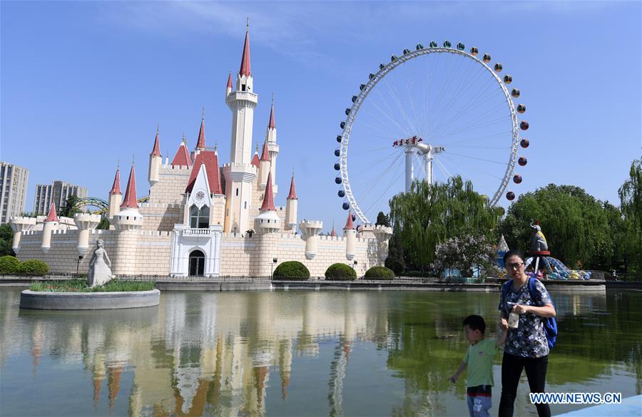 CHINA-BEIJING-NEW FERRIS WHEEL (CN)