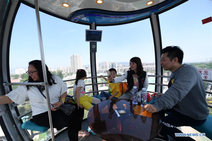 CHINA-BEIJING-NEW FERRIS WHEEL (CN)