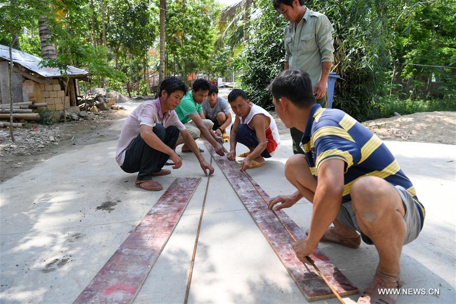 CHINA-HAINAN-WUZHISHAN-VILLAGE (CN)