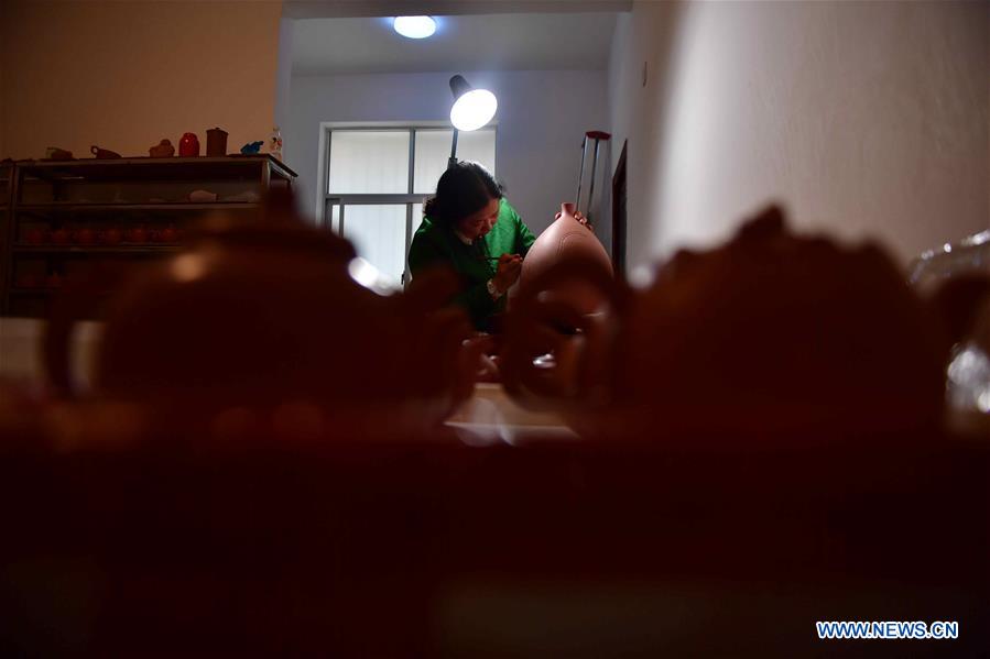 CHINA-GUANGXI-QINZHOU-NIXING POTTERY (CN)