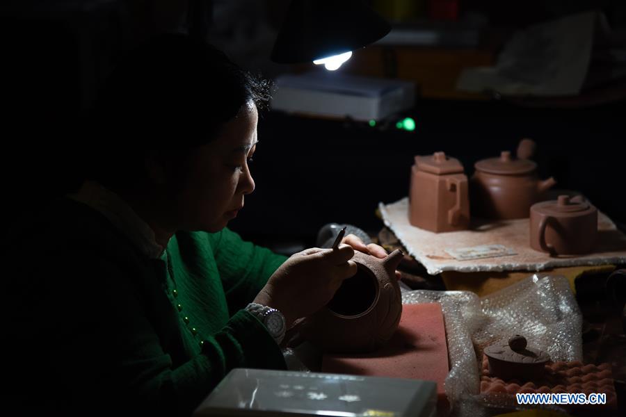 CHINA-GUANGXI-QINZHOU-NIXING POTTERY (CN)
