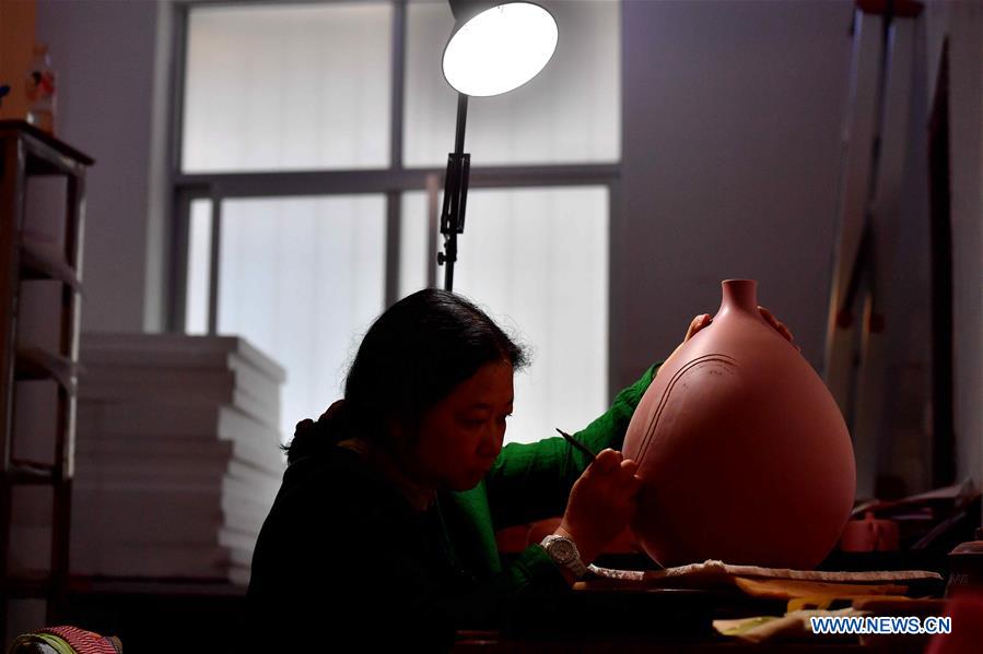CHINA-GUANGXI-QINZHOU-NIXING POTTERY (CN)