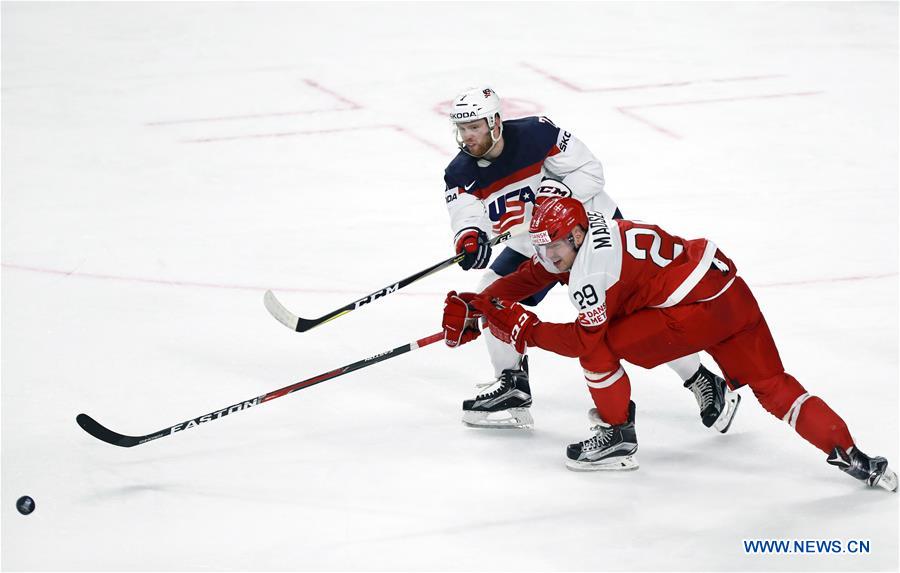 (SP)GERMANY-COLOGNE-ICE HOCKEY-WORLD CHAMPIONSHIPS-PRELIMINARY ROUND-USA VS DEN