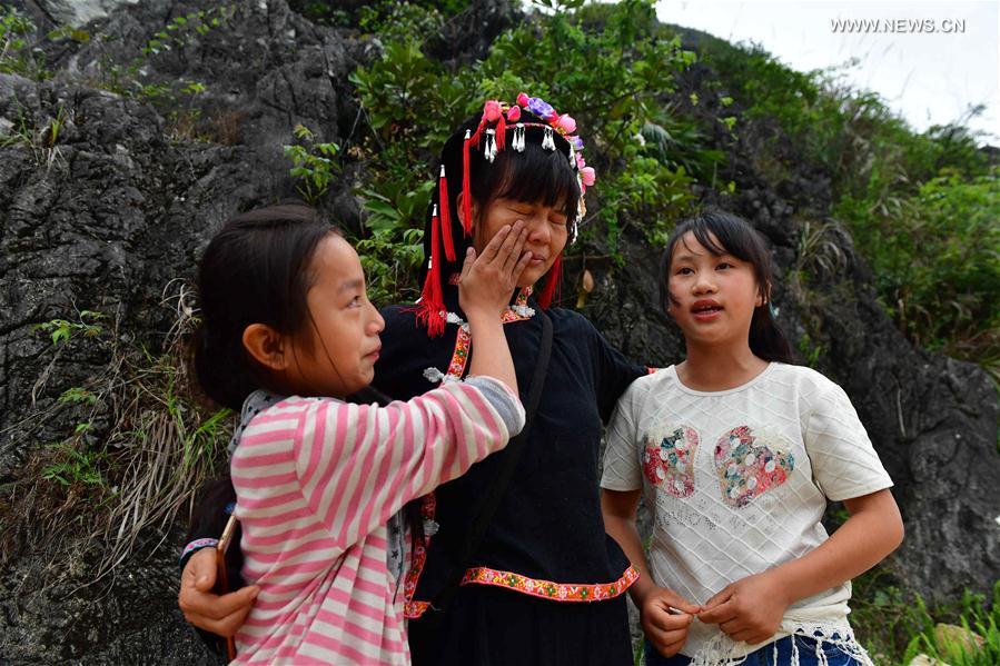 CHINA-GUANGXI-DAHUA-ROLE MODEL (CN)