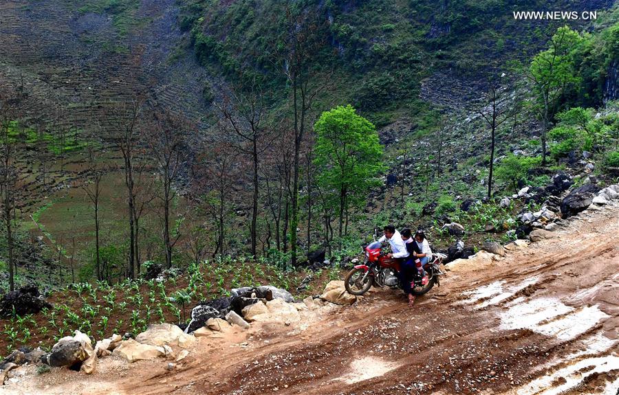 CHINA-GUANGXI-DAHUA-ROLE MODEL (CN)