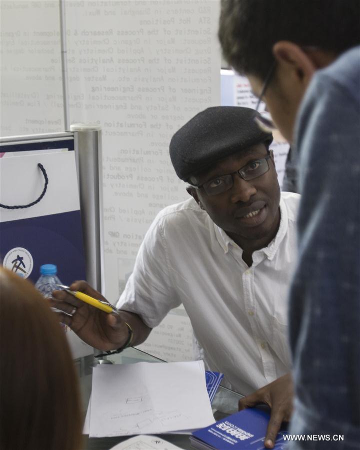 CHINA-SHANGHAI-JOB FAIR-INTERNATIONAL STUDENTS (CN)