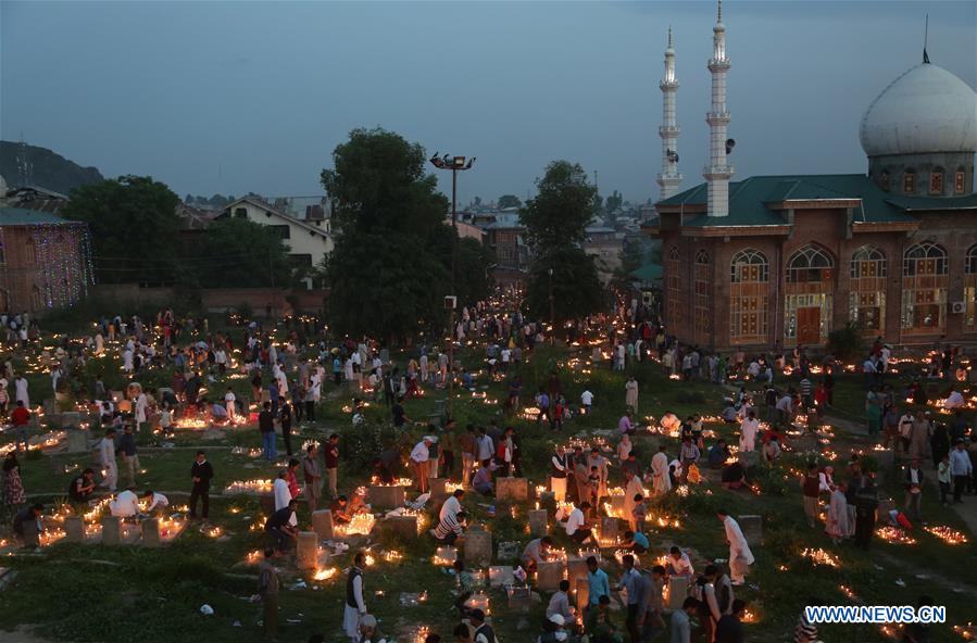 INDIA-KASHMIR-SRINAGAR-MUSLIM FESTIVAL