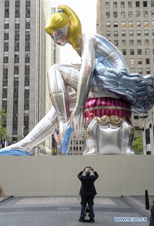 U.S.-NEW YORK-JEFF KOONS-SEATED BALLERINA