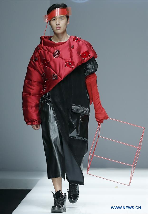 CHINA-BEIJING-GRADUATE FASHION WEEK (CN)