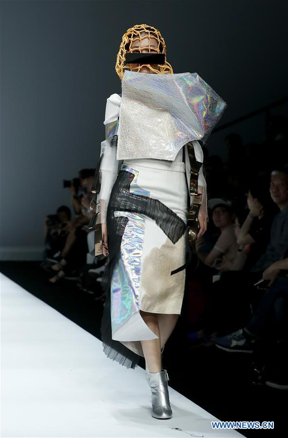 CHINA-BEIJING-GRADUATE FASHION WEEK (CN)