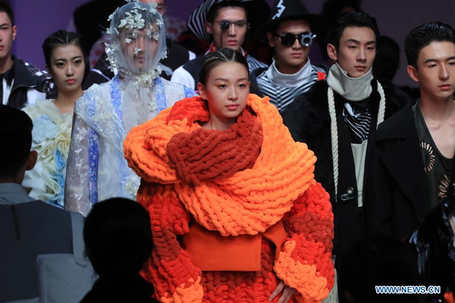CHINA-BEIJING-GRADUATE FASHION WEEK (CN)