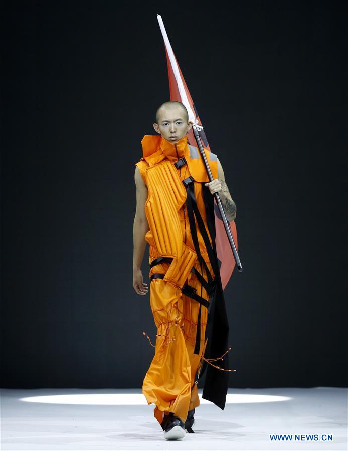 CHINA-BEIJING-GRADUATE FASHION WEEK (CN)