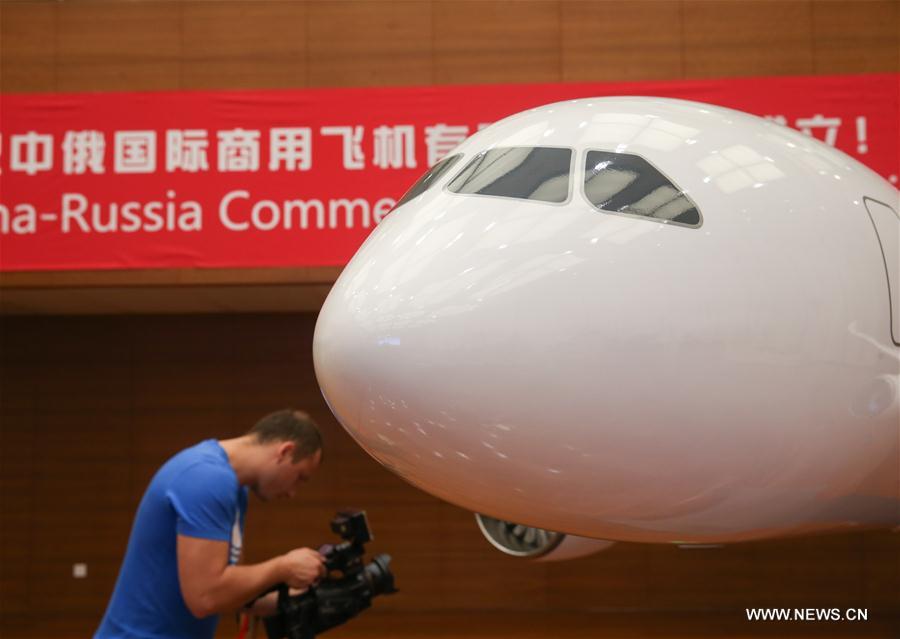 CHINA-SHANGHAI-RUSSIA-AIRCRAFT COMPANY-CEREMONY(CN)