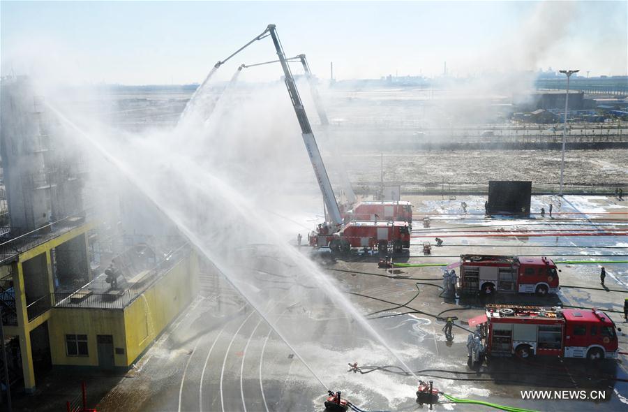 CHINA-HEBEI-CANGZHOU-FIREMEN-DRILL(CN)