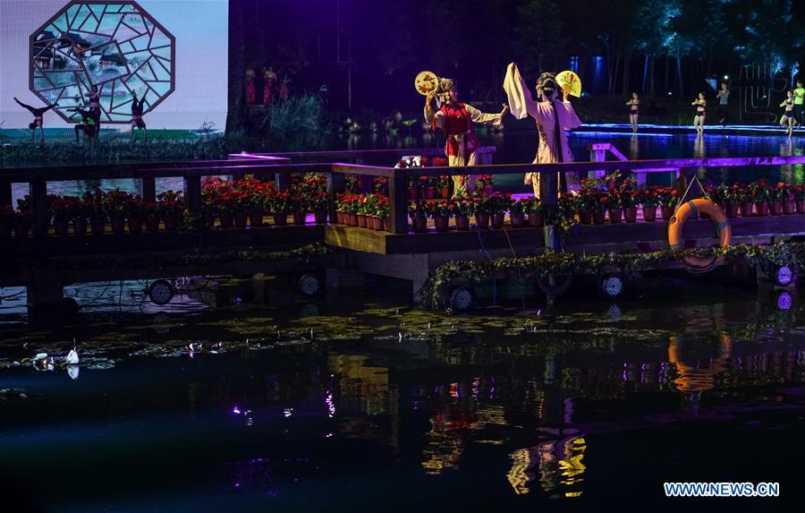 CHINA-JIANGSU-ZHOUZHUANG-FESTIVAL-TOURISM (CN)