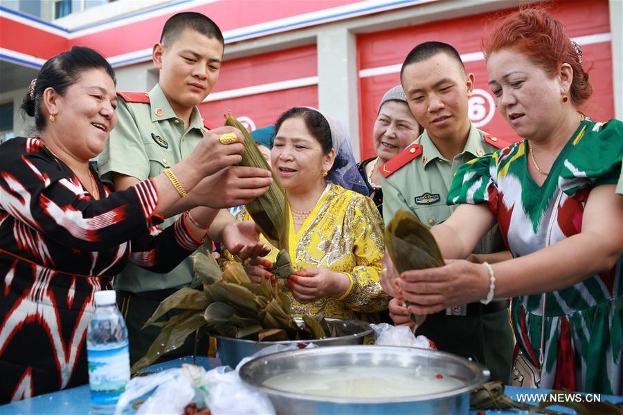 CHINA-DRAGON BOAT FESTIVAL-CELEBRATION (CN) 