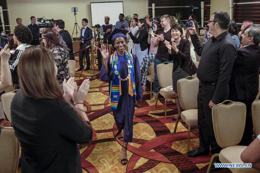 U.S.-LOS ANGELES-GRADUATION-CEREMONY