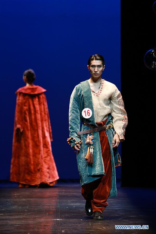 CHINA-BEIJING-FASHION-DESIGN COMPETITION (CN)