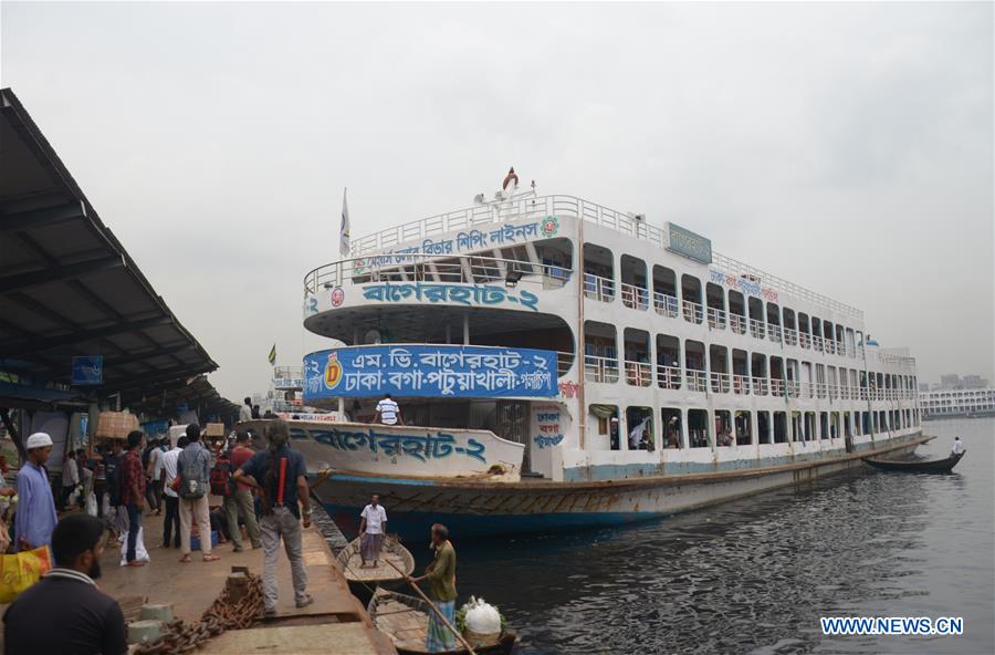 BANGLADESH-DHAKA-CYCLONE-MORA